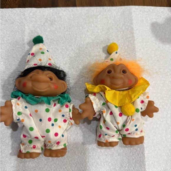 Vintage Dam 1986 Set of 2 Orange Hair Troll Doll Clown Figure Black Hair Troll - Picture 7 of 7